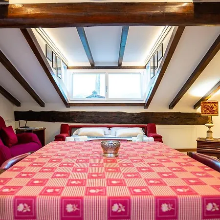 Splendida Vista Su Citta Alta アパート ベルガモ